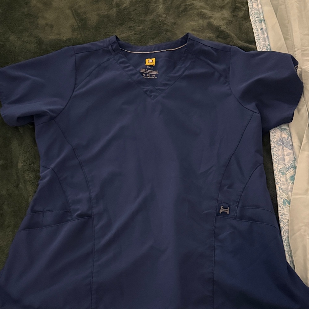 WonderWink Navy Scrub Top